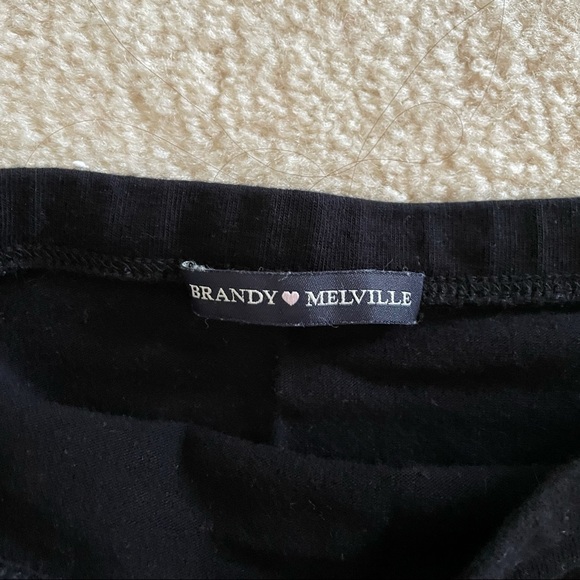 Brandy Melville Griffin Shorts Biker shorts - Picture 3 of 3